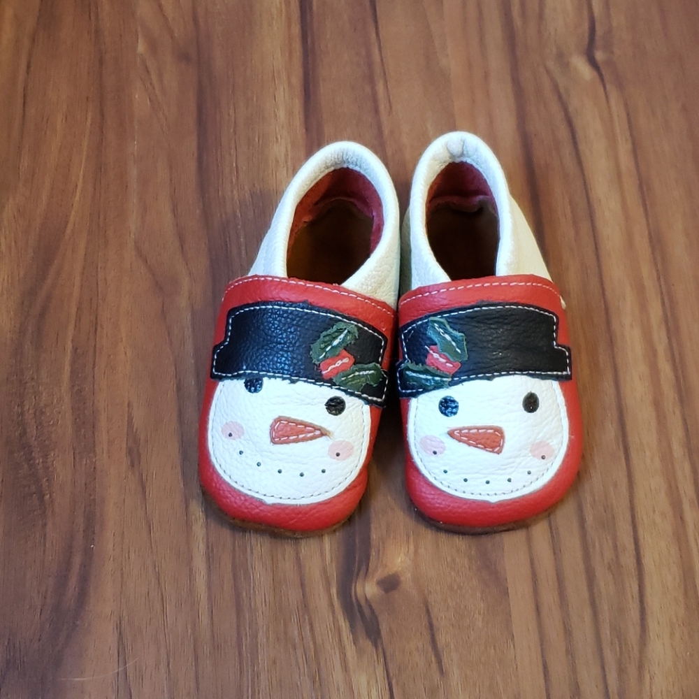 Crib shoes
